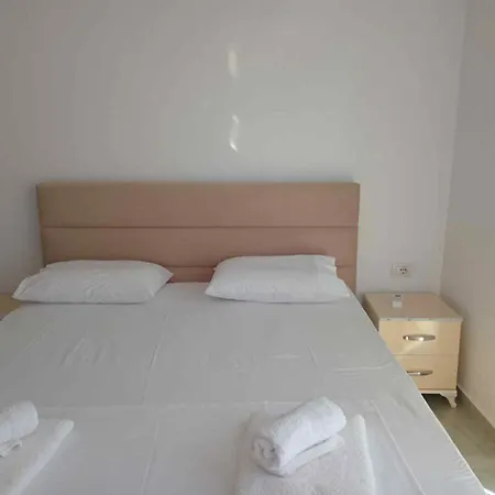 Michelangelo Apartmán Qëparo
